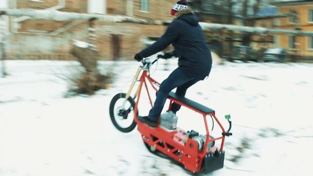 Electric snowmobile 4 kW testdrive смотреть онлайн