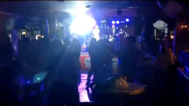 Cover band КРАСНЫЙ БЕРЕГ - Аэропорты (live) смотреть онлайн