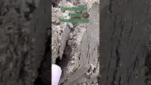 Old Cross Pendant Found, Metal Detecting - Treasure Hunting - Nokta Makro Legend смотреть онлайн