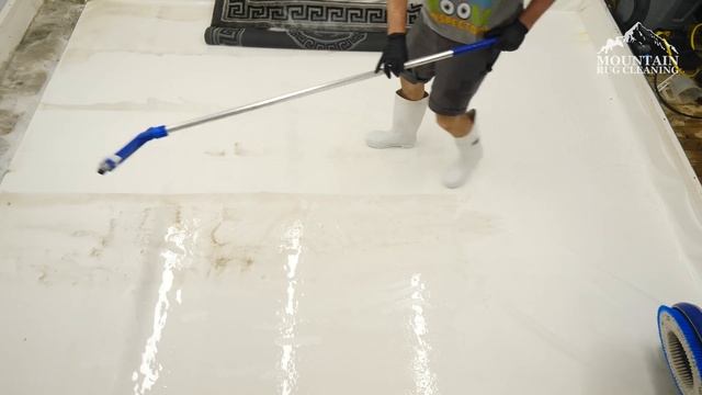Cleaning and Transforming a Chanel Rug to Perfection! Satisfying ASMR Time lapse смотреть онлайн