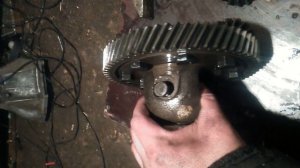 Стук при трогании с места приора