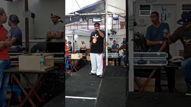 Adriano-Guerreiro Legitimo e Jw do Morro -Quadro d смотреть онлайн