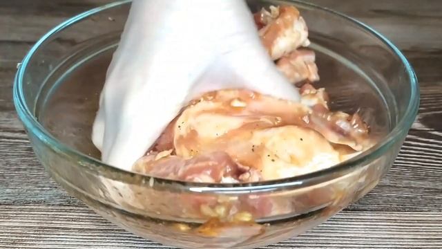 Сочные и нежные СВИНЫЕ РЕБРЫШКИ В ДУХОВКЕ! В соевом соусе с медом! смотреть онлайн