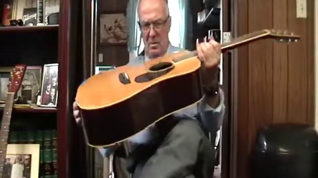 Martin D-18 vs. Fender F-95 смотреть онлайн