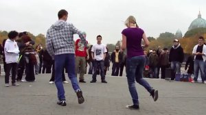 Странный танцевальный стиль джампстайл