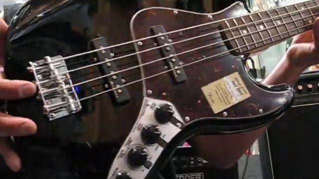 Fender Deluxe Active Jazz Bass смотреть онлайн