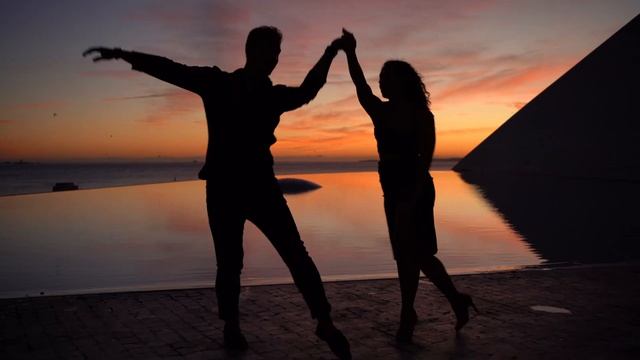 Salsa Social Dancing at Sunset | Rita Andrade & Daniel Rosas смотреть онлайн