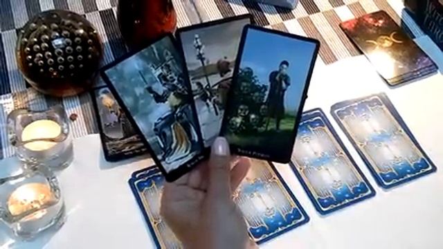 Таро - расклад на отношения с загаданным человеком. Что он/она думает? Что на сердце? Что в планах? смотреть онлайн