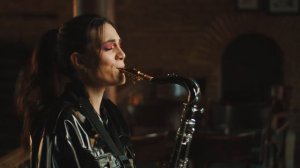 Fugees - Killing me Softly | Saxophone Cover | Alexandra Ilieva | Thomann