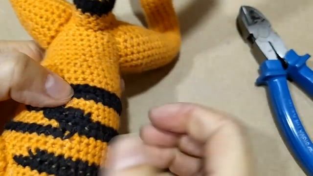 Тигренок от "Винни-Пух", ч.4. Tiger cub from "Winnie the Pooh", p.4. Amigurumi. Crochet, амигуруми. смотреть онлайн
