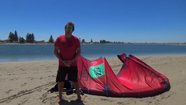 Learn to Kite Surf/Board - SUP/PaddleBoard with Windmadness Tuition смотреть онлайн