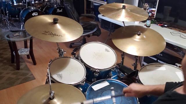 Live a Daryl's House/ Cee Lo Green/Cant Go For That ! Drumming With Tony! смотреть онлайн