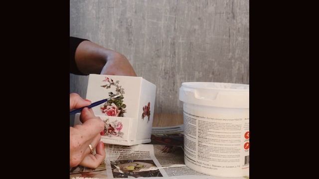 Кракелюр. Подставка для ручек и карандашей своими руками. смотреть онлайн