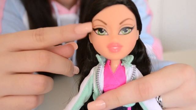 ОБЗОР Bratz 2015 Jade #FierceFitness Doll review | кукла Братц 2015 года Джейд Свирепый Фитнес смотреть онлайн