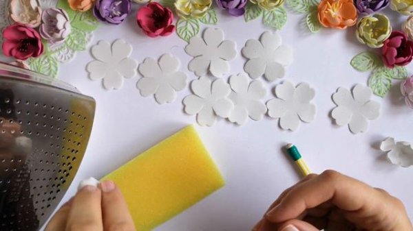 МК Цветы из ФОАМИРАНА просто и быстро своими руками!