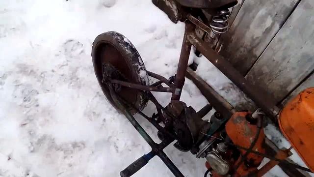 Как сделать мопед из бензопилы дружба . Такого вы еще не где не видели !!! смотреть онлайн