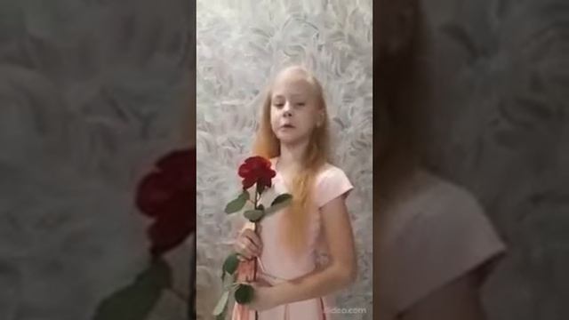 Биктимирова Адель, 7 лет. И. Бунин "Розы" смотреть онлайн
