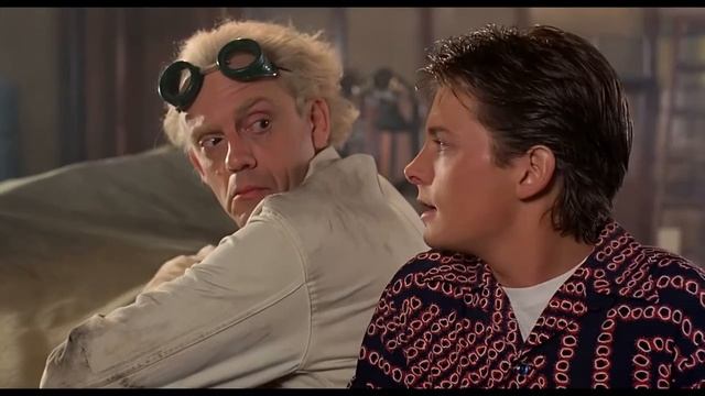 Обзор фильма Back To The Future /  Английский в Назад в будущее 1985 [РЕТРОПЕРЕВОД]