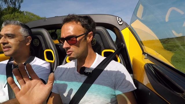 Which Mid-Engined Sports Car? | Porsche Cayman vs Lotus Elise смотреть онлайн