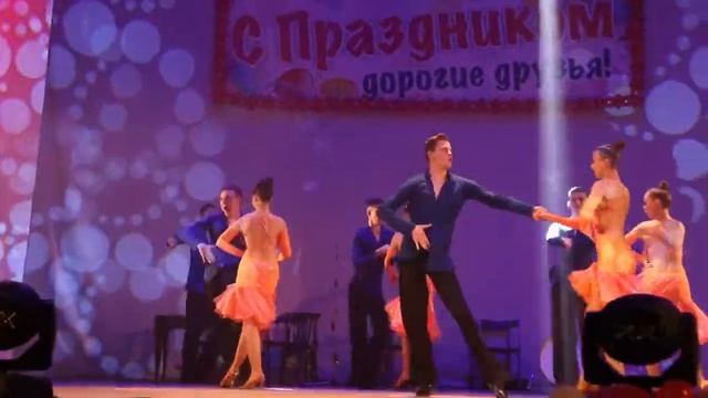 Прекрасный номер от ансамбля "Цвета радуги" 14 июня 2018 года смотреть онлайн
