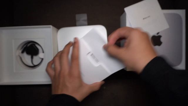 Unboxing The New 2020 M1 MAC MINI - 16GB Ram, 256GB SSD | 4k смотреть онлайн