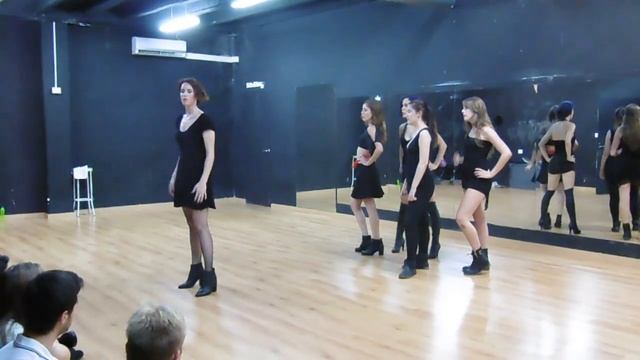 El tango del pabellón - Chicago смотреть онлайн