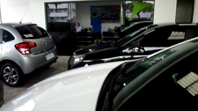 RENAULT FLUENCE 2.0 DYNAMIQUE 16V 4P - CARROS USADOS E SEMINOVOS - MAGNETT AUTOMÓVEIS смотреть онлайн