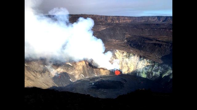Hawaii Kilauea Volcano Eruption in Halemaumau Crater Lava Lake December 20-31, 2020. смотреть онлайн