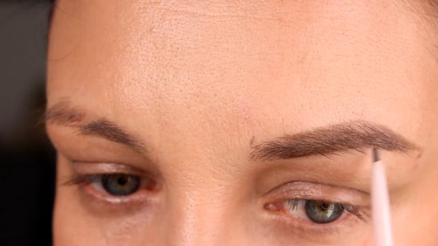 Брови. карандаш для бровей или тени?