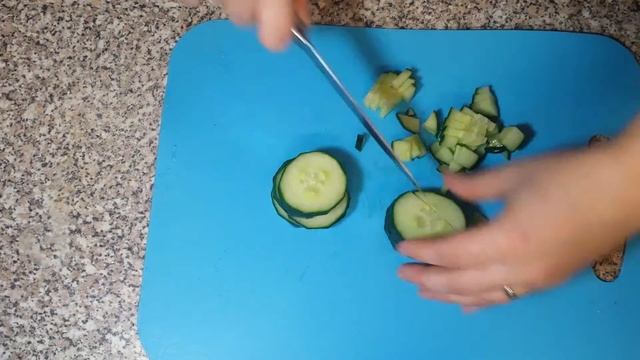 Вкусная шаверма с сырным лавашом и аджикой смотреть онлайн