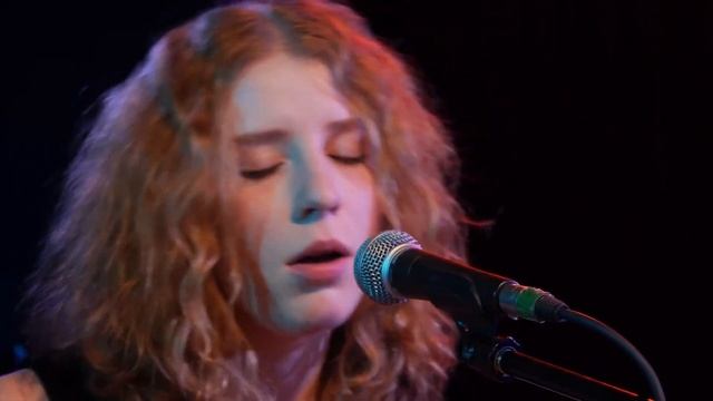 Alina Orlova - Углем наметил на левом боку...(А.Ахматова) смотреть онлайн