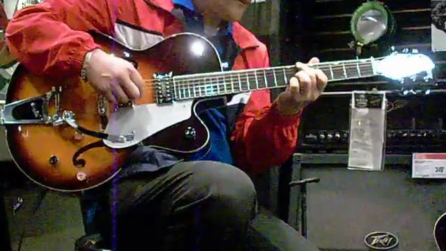 100 0523 - "Big Will - 3 Jazz Type Guitars- Epiphone, Gretsch & Ibanez - Test Line Up At G.C." смотреть онлайн