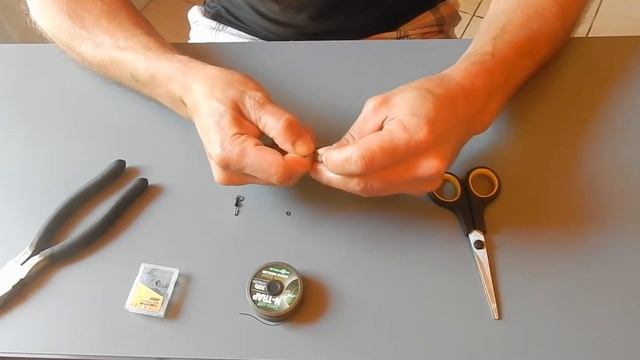 CARP.ADN TUTO MONTAGE SPINNER RIG смотреть онлайн