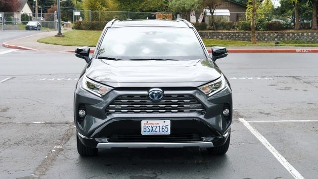 B roll rav4 XSE смотреть онлайн