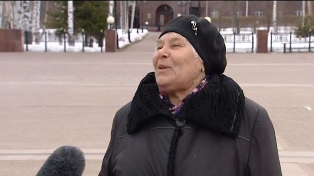 Жители Ханты-Мансийска в день рок-н-ролла плясали на улице смотреть онлайн