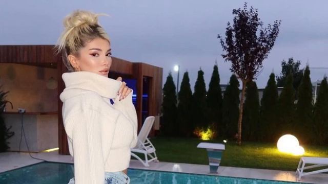 Era istrefi - Albana (official music) смотреть онлайн