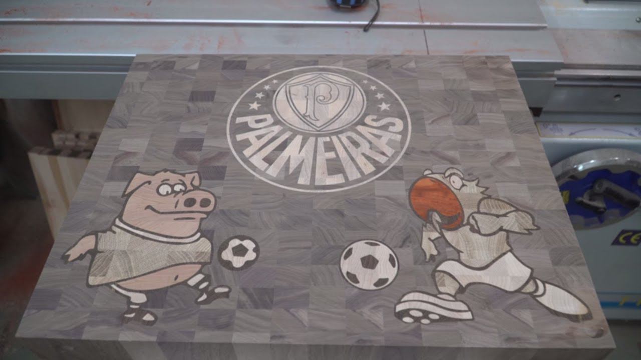 Palmeiras FC end grain cutting board with pig and parrot смотреть онлайн