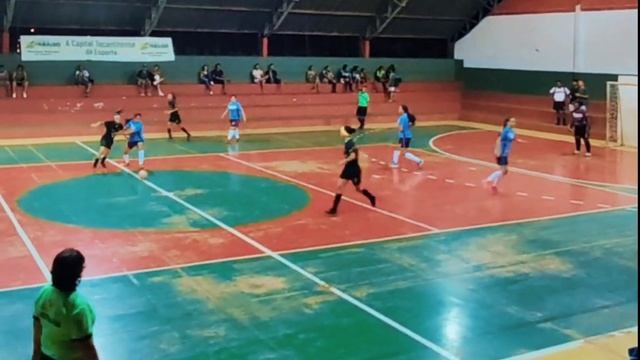 Lindo gol no futsal feminino