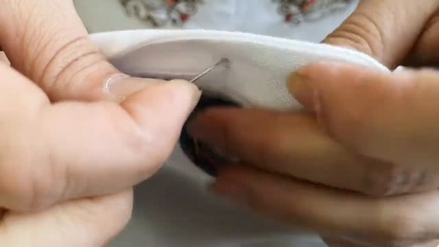 Як пришити ґудзик на ножці смотреть онлайн