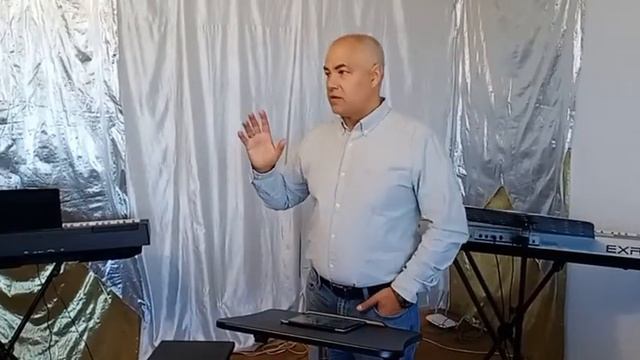 "Господь крепость моя и слава моя" Пастор Сергей Гусач 31 10 2021 смотреть онлайн