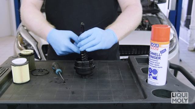 LIQUI MOLY - Cambio de aceite de motor смотреть онлайн