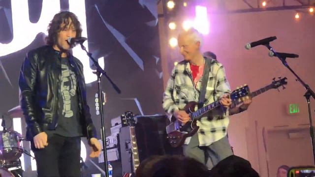 Robby Krieger-“Break on Through”-The Doors-NAMM 2019 смотреть онлайн