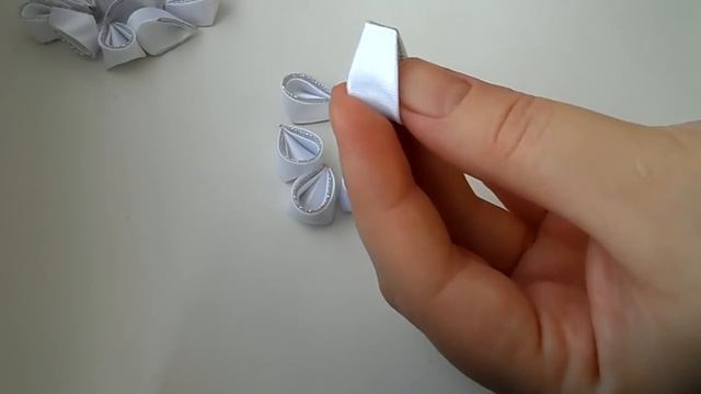 МК Праздничный ободок канзаши\ DIY Holiday hair band kanzashi\ смотреть онлайн