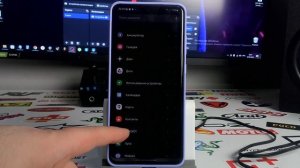Как добавить время на главный экран телефона Samsung