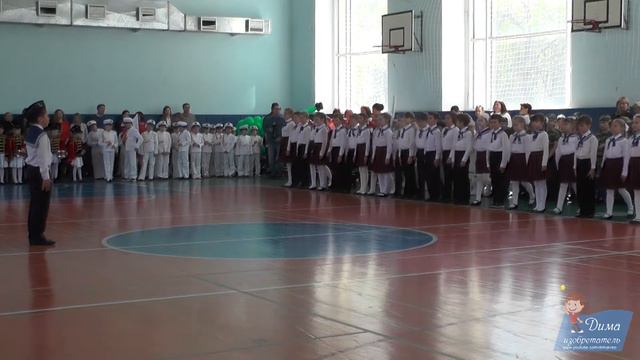 Смотр строя в школе - потрясающее выступление! смотреть онлайн