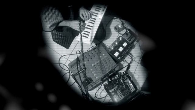 Foster's Live - Sticky (cassette, Mutable Clouds and Peaks, Zoom B3, Kontakt libraries) смотреть онлайн