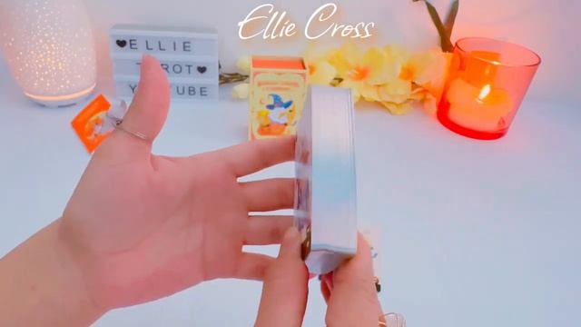 HALLOWEEN CARNIVAL LENORMAND ? Unboxing y Reseña en Español ? ELLIE CROSS смотреть онлайн