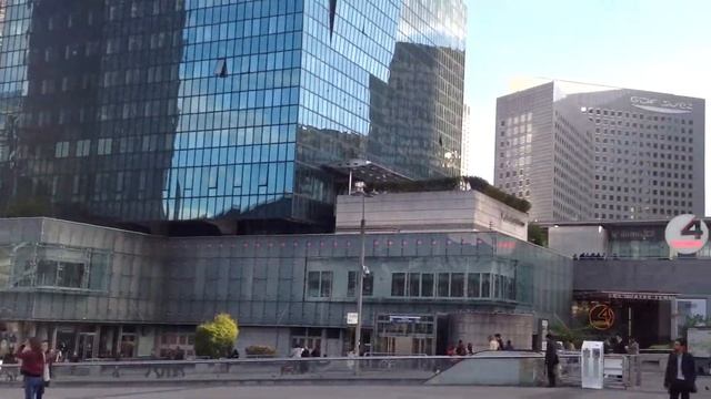 ПАРИЖ,ФРАНЦИЯ-небоскрёбы смотреть онлайн