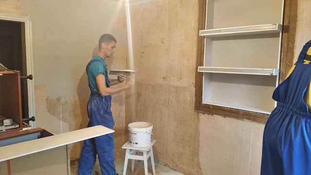 День 6. Продолжаем заниматься кухней,шпатлёвка и монтаж ниши из ГКЛ.