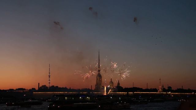 Салют в День города . 27 мая. Петропавловская крепость. смотреть онлайн
